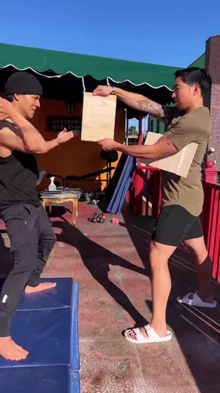 Cock-fu.mp4
