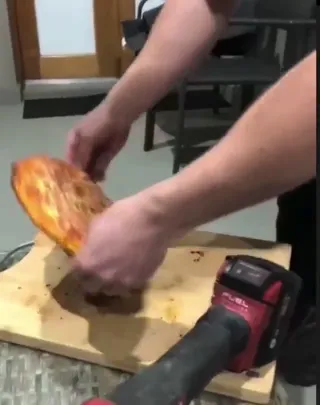 Pizza_Lifehack.mp4