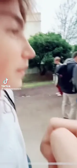 Twin_Sniffs.mp4