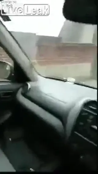 driver_loses_his_cool_with_gran.mp4
