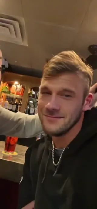 dustin_uses_snapchat.mp4