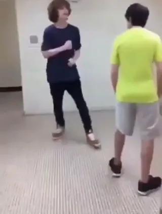 emote_button.mp4