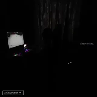ian_gets_flashed.mp4