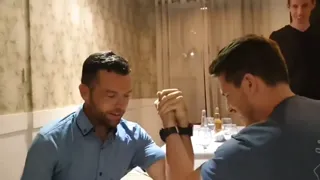 innocent_arm_wrestling.mp4