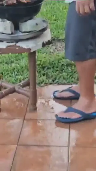showing_off_daddys_new_grill.mp4